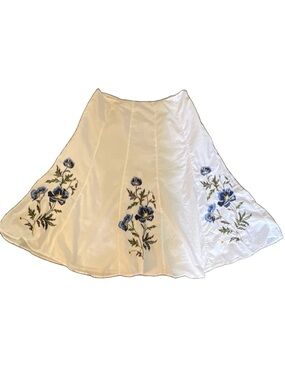 S.L.B. Brand White A-Line Skirt with Blue Floral Embroidery size 14